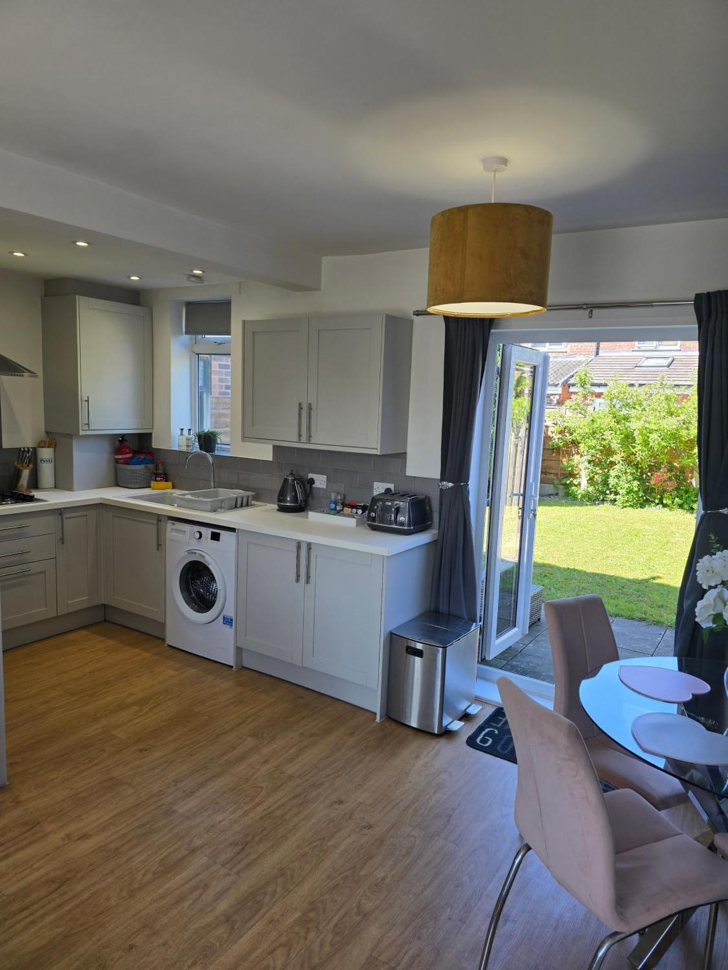 The Heart - Cosy 3 Bedroom House With Double Driveway And Garden In Manchester Zewnętrze zdjęcie